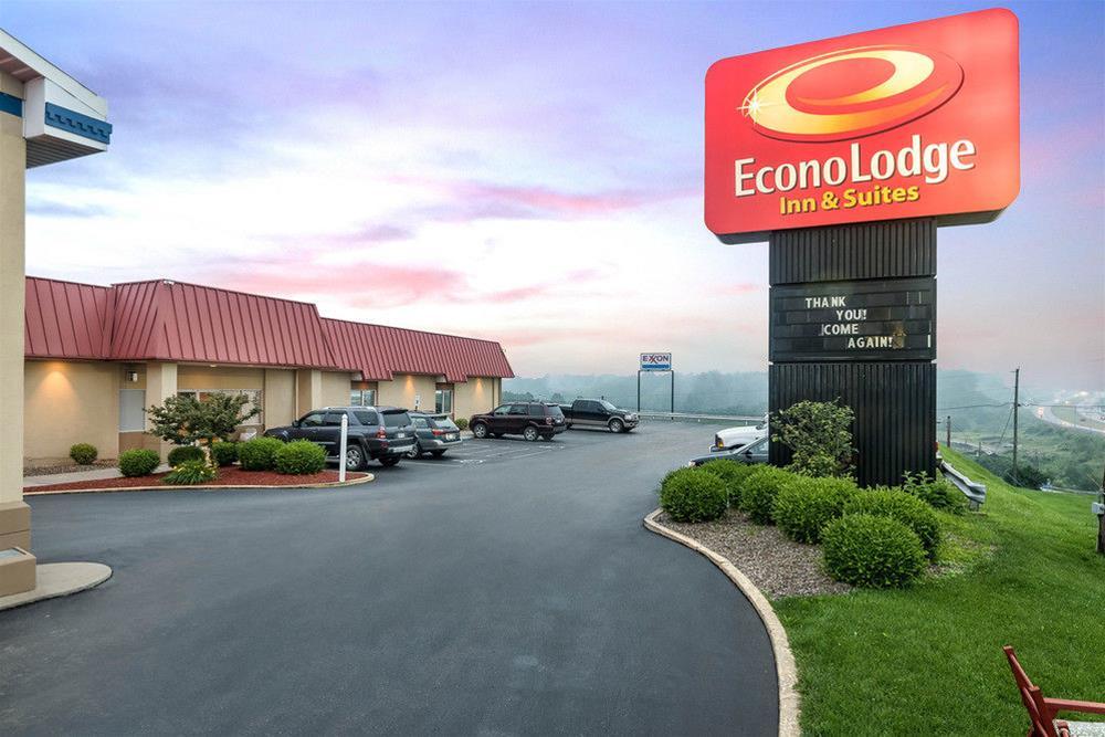 Econo Lodge Inn & Suites Triadelphia - Wheeling Dış mekan fotoğraf