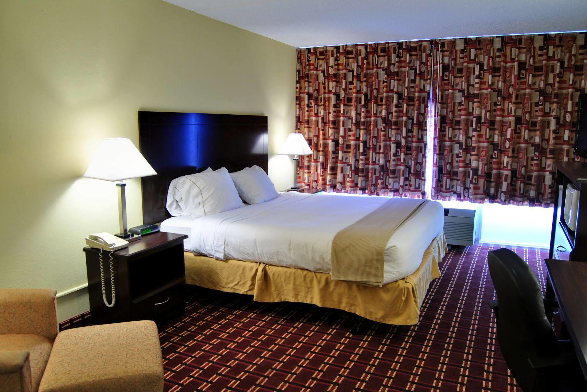 Econo Lodge Inn & Suites Triadelphia - Wheeling Dış mekan fotoğraf